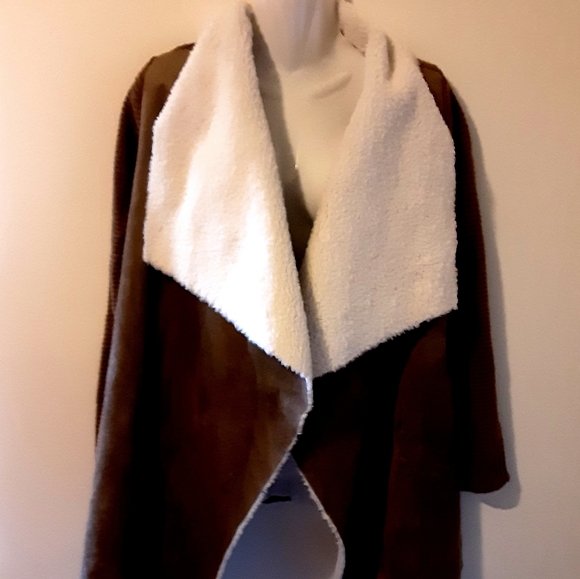 Lola B Waterfall Shearling Cardigan Size Small NWOT - Picture 5 of 14